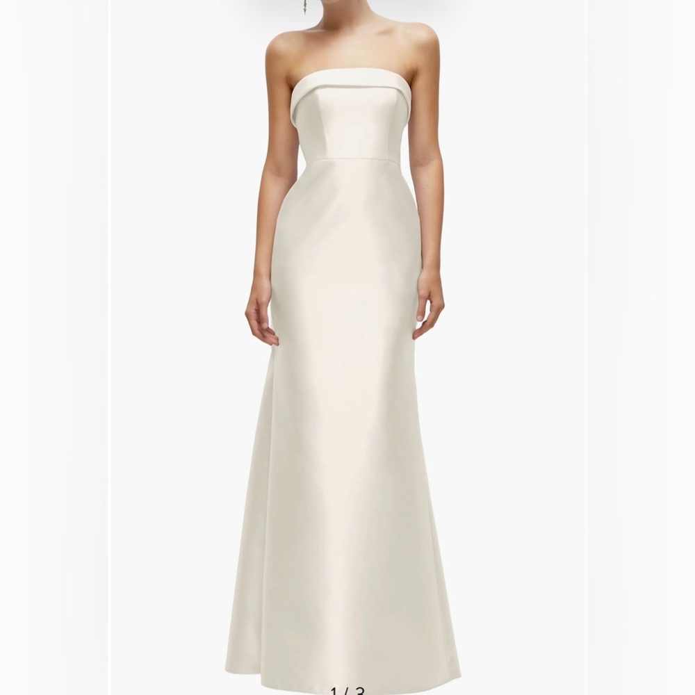 NEW Alfred Sung D870 Strapless Satin Gown, Size 14